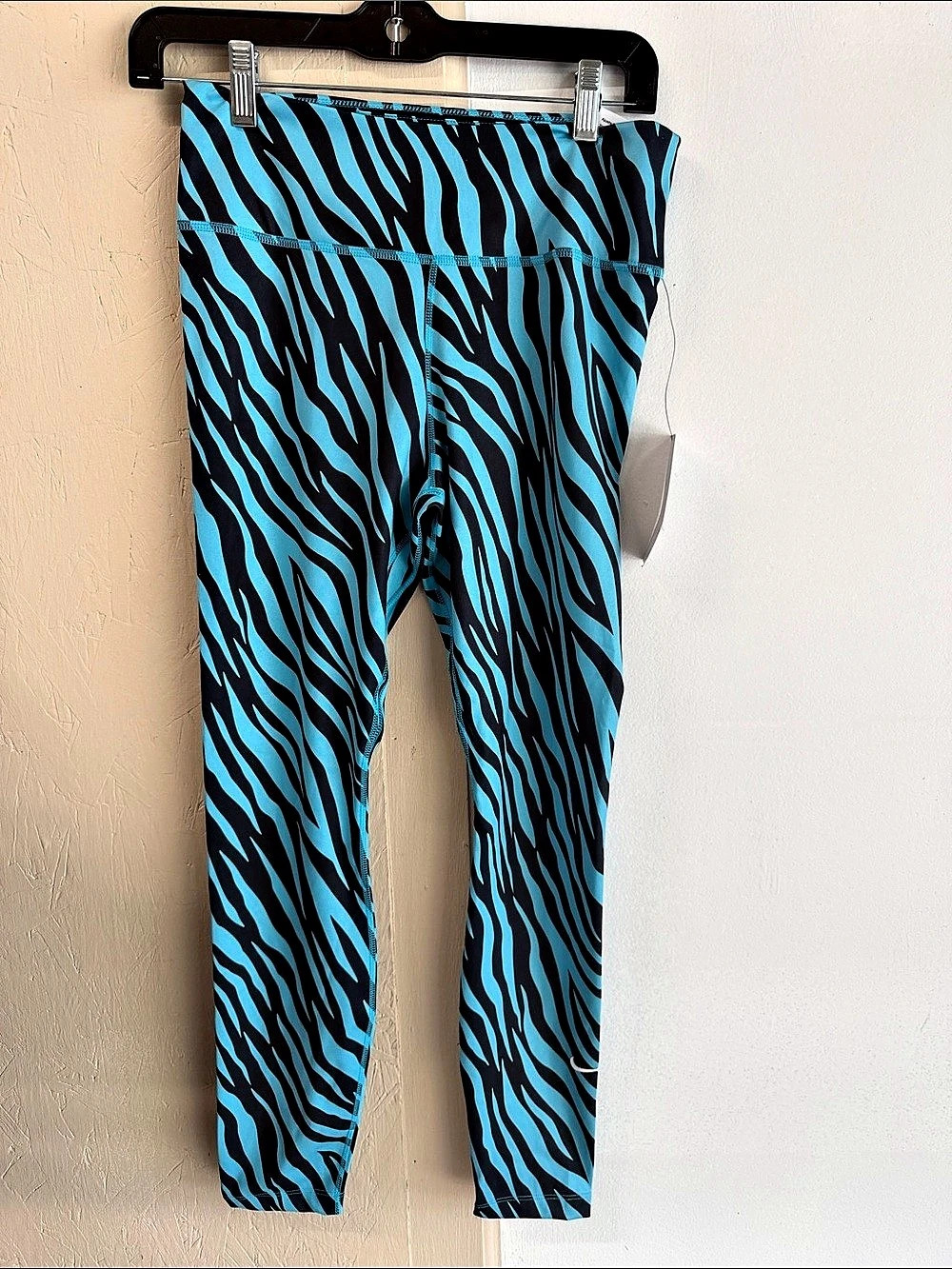 Nike One Mid-Rise 7/8 Zebra Print Leggings Medium